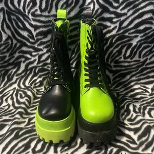 dolls kill lace up chunky boots